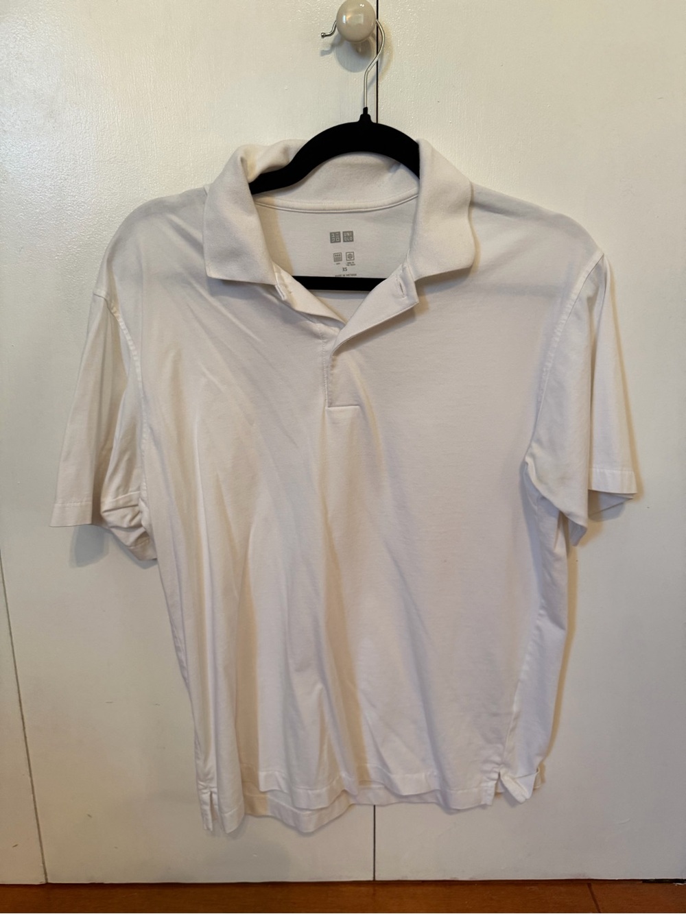 Uniqlo Men's Short-Sleeve White Polo